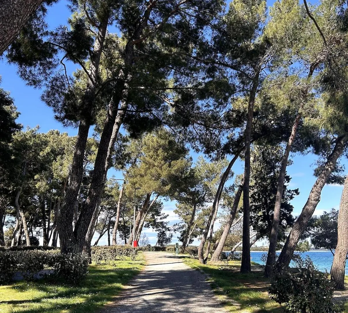 Apartment Eleonora Mare Pula
