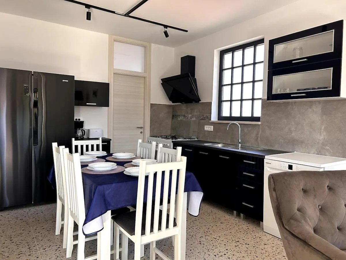 Apartment Eleonora Mare Pula Kroatien